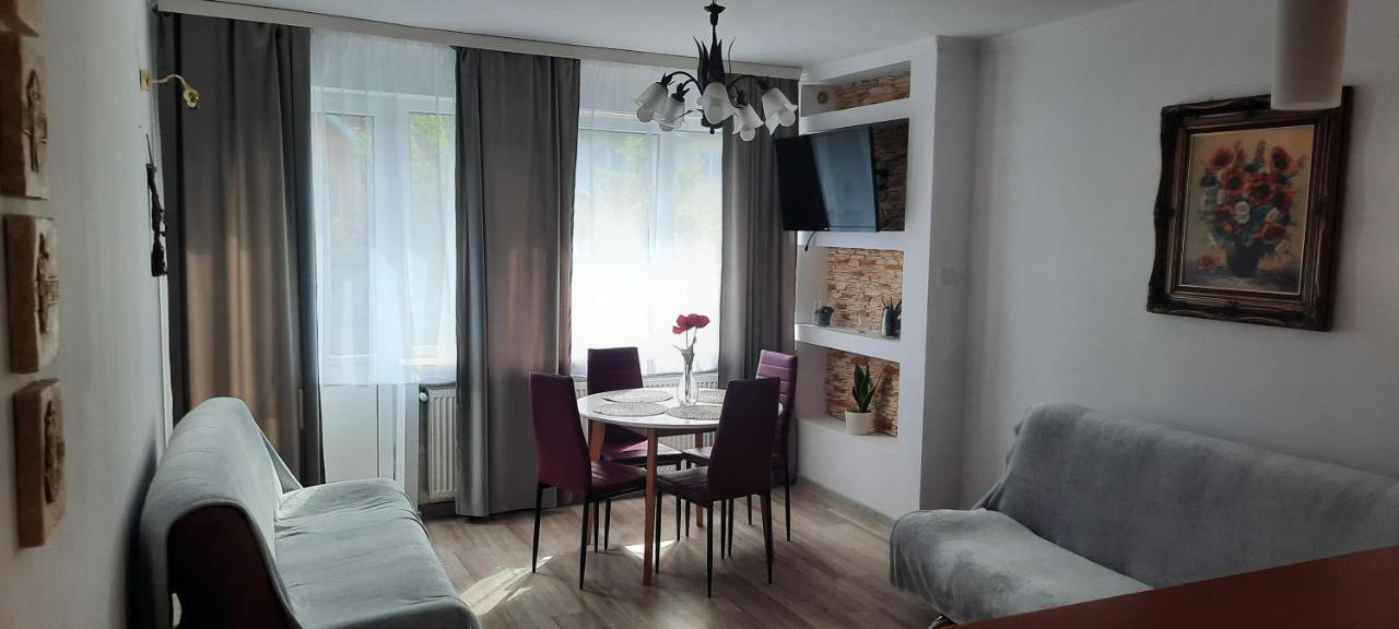 רבאל Apartamenty Eka Dom Goscinny 350M Do Plazy מראה חיצוני תמונה