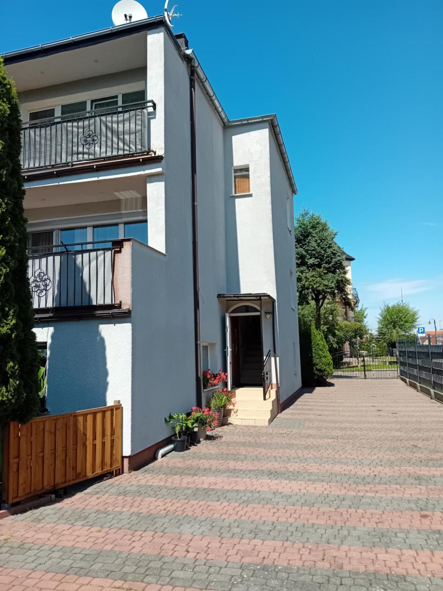 רבאל Apartamenty Eka Dom Goscinny 350M Do Plazy מראה חיצוני תמונה